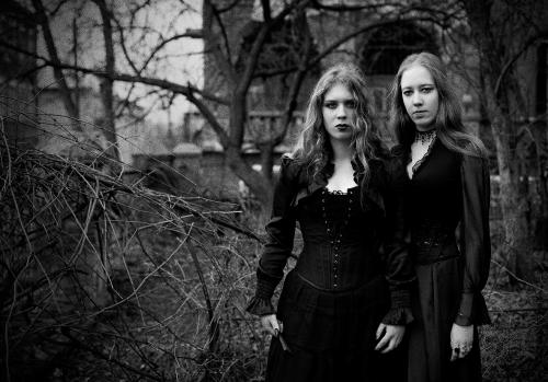Темные сестры